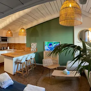 Apartment Sous Les Toits De St Tropez 