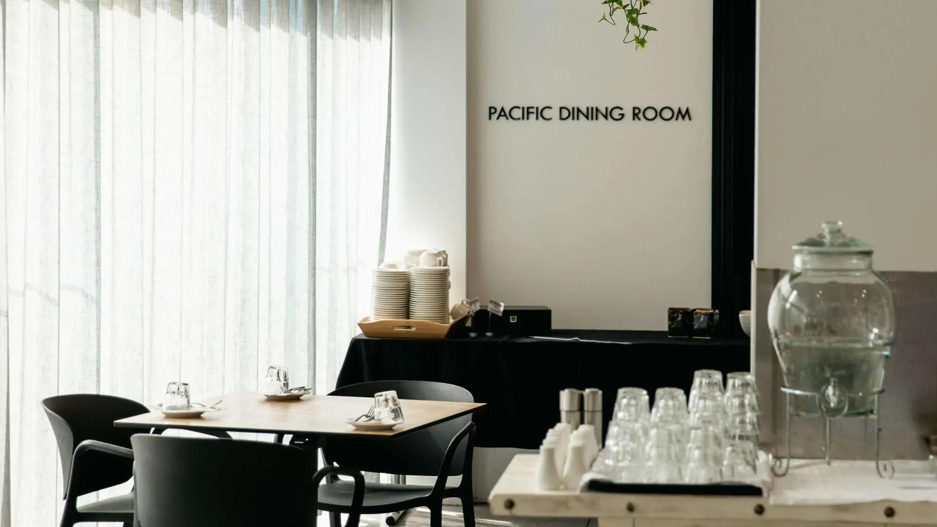 Mercure Brisbane Spring Hill 4*,  Australia