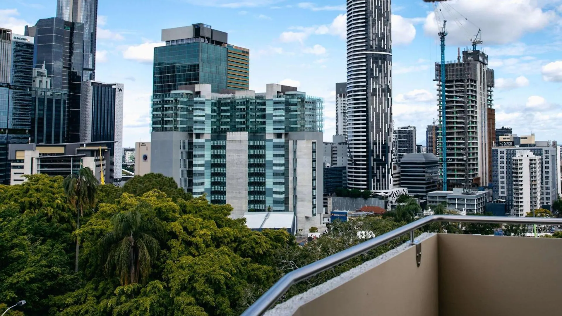 Mercure Brisbane Spring Hill Hotel